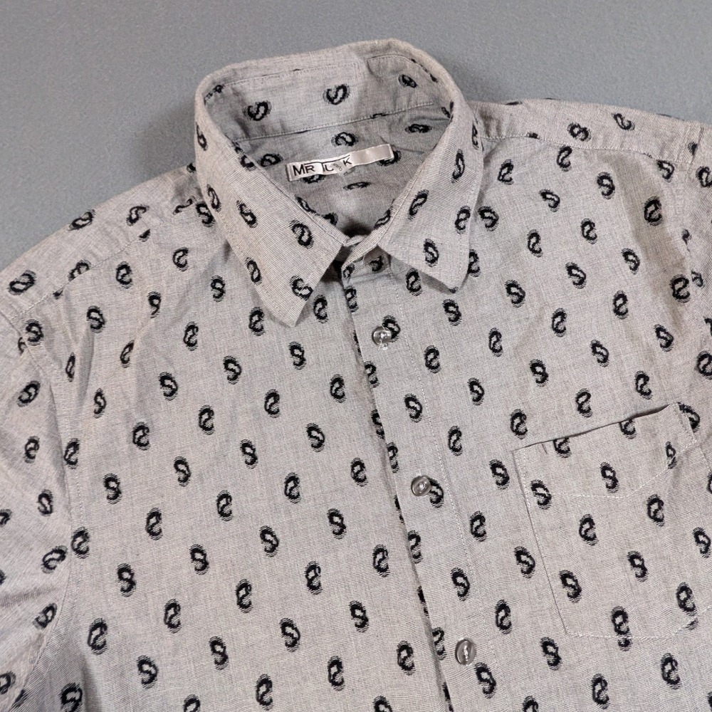 Mr. Turk Button Down Shirt Mens Medium Grey Black Paisley Short Sleeve MR181301